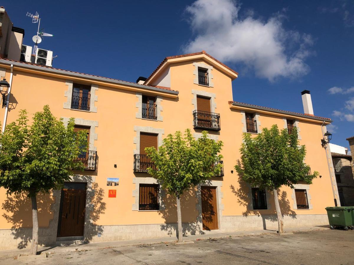 Apartamentos Turisticos Escorraladas Baltanas Exterior photo